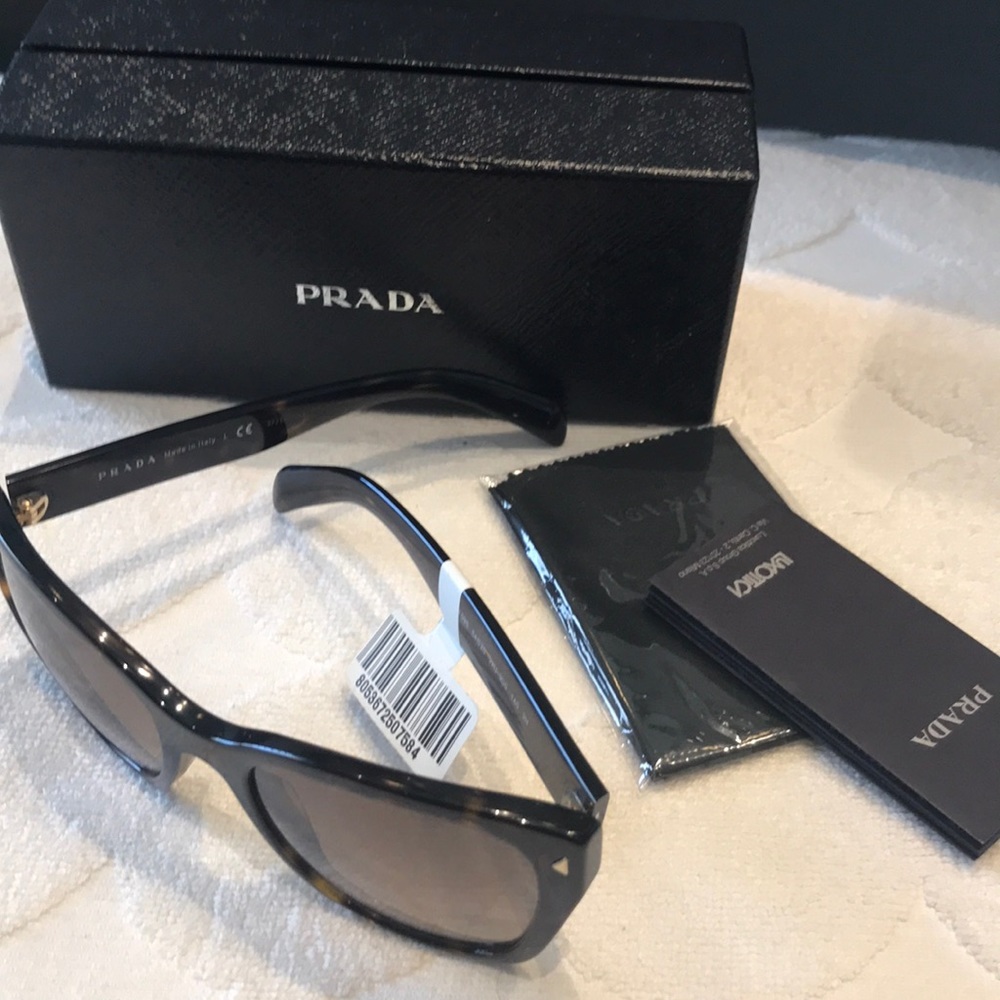 New with tags PRADA sunglasses